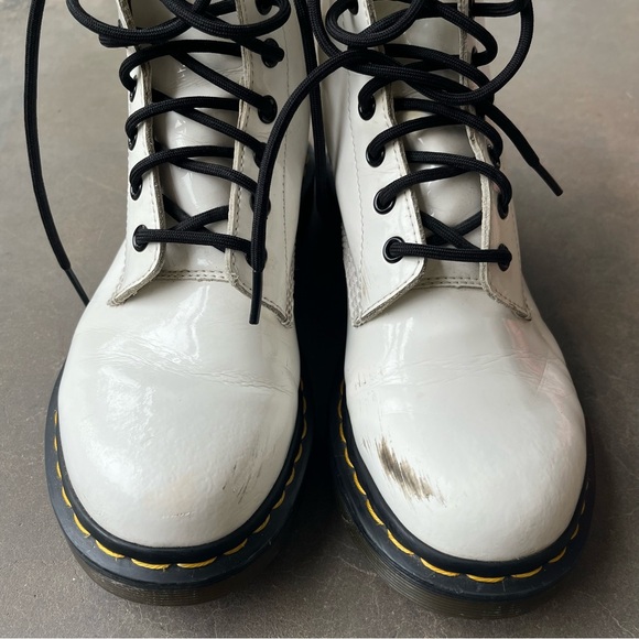 Dr. Martens AirWair 1460 White Patent Leather Lace Up  Combat Boots Women’s 8 - Picture 3 of 14